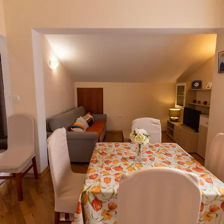 Nataly Apartman *