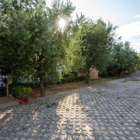 Nataly Apartman