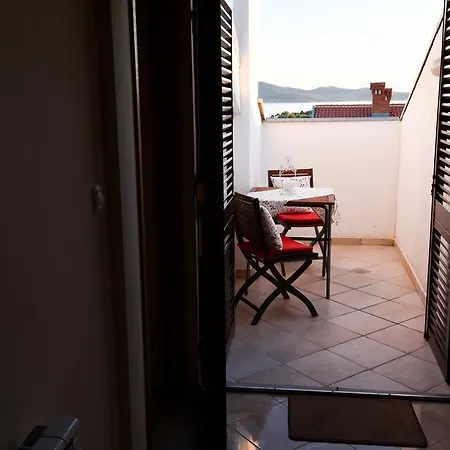 Nataly Apartman Zára